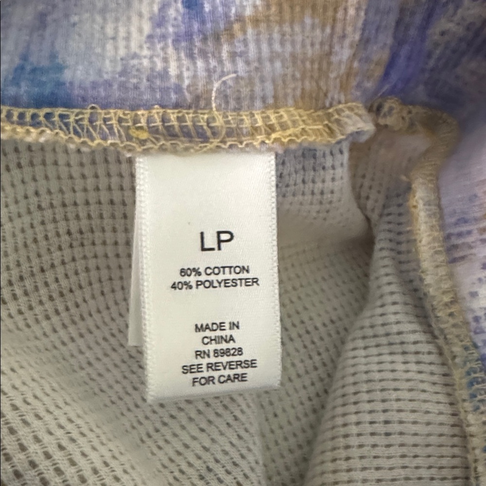 LOGO matching tie dye hoodie and crop pants. Waffle Knit.
NWOT. - Picture 13 of 14